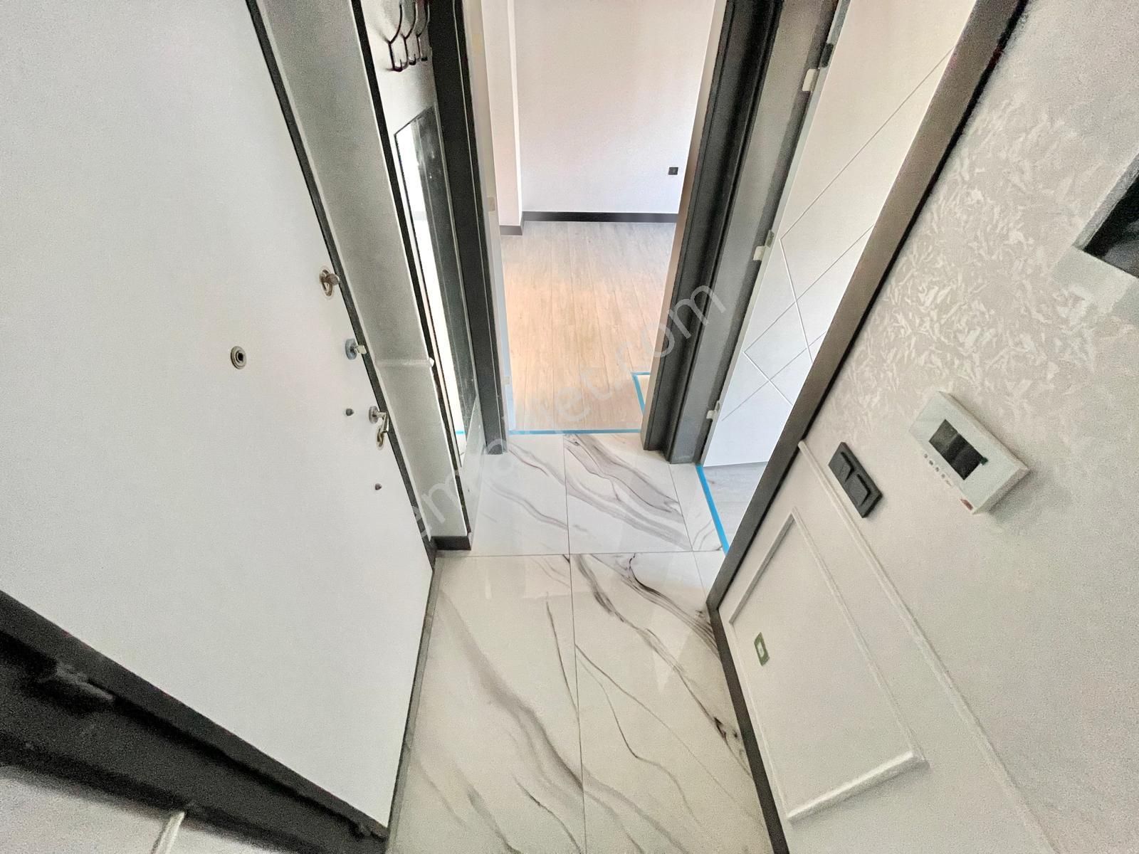 Berkay Demirel'den Altınkumda Denize 500 Metre Sıfır Lüks 1+1 Daire - Görsel 5