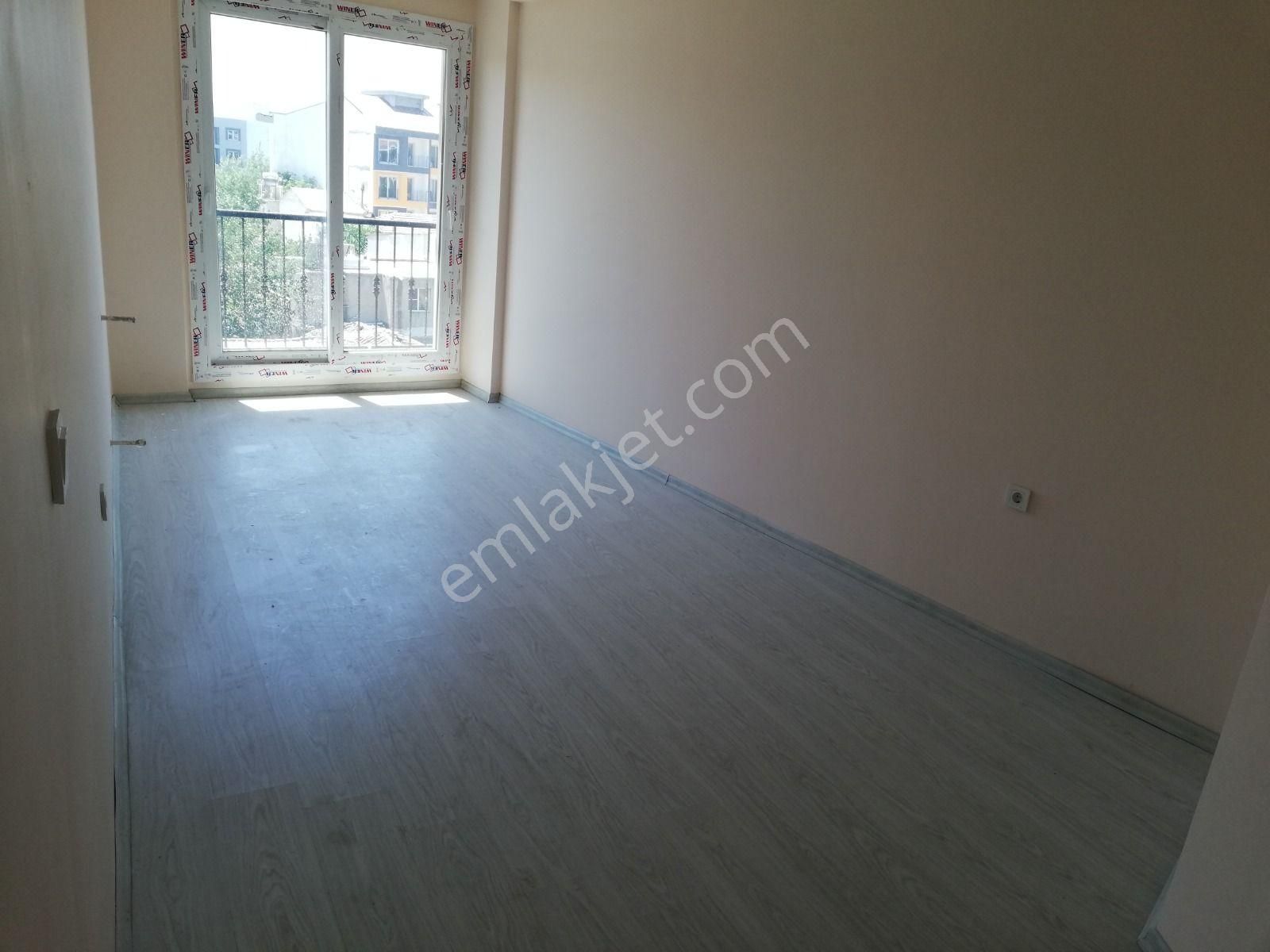 Seferihisar Merkezde, Asansörlü, Kombili, 3 Banyo-wc.li, Geniş Dubleks Daire - Görsel 8