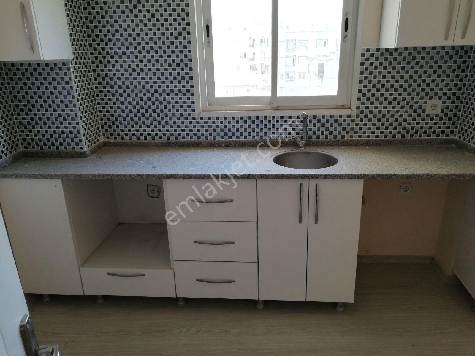 Seferihisar Merkezde, Asansörlü, Kombili, 3 Banyo-wc.li, Geniş Dubleks Daire - Görsel 7
