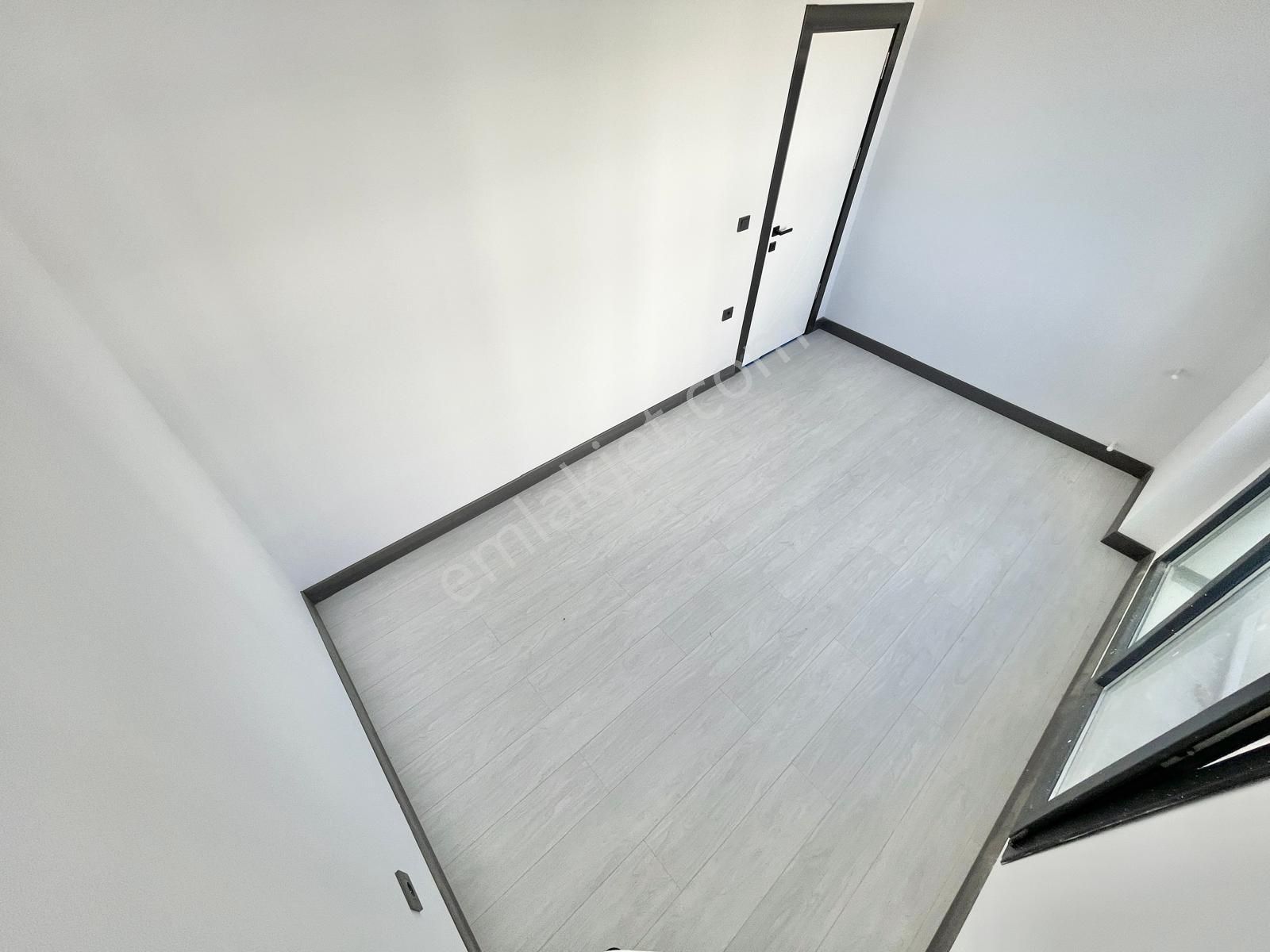 Berkay Demirel'den Altınkumda Bahçe Kullanımlı Sıfır 1+1 Daire - Görsel 34