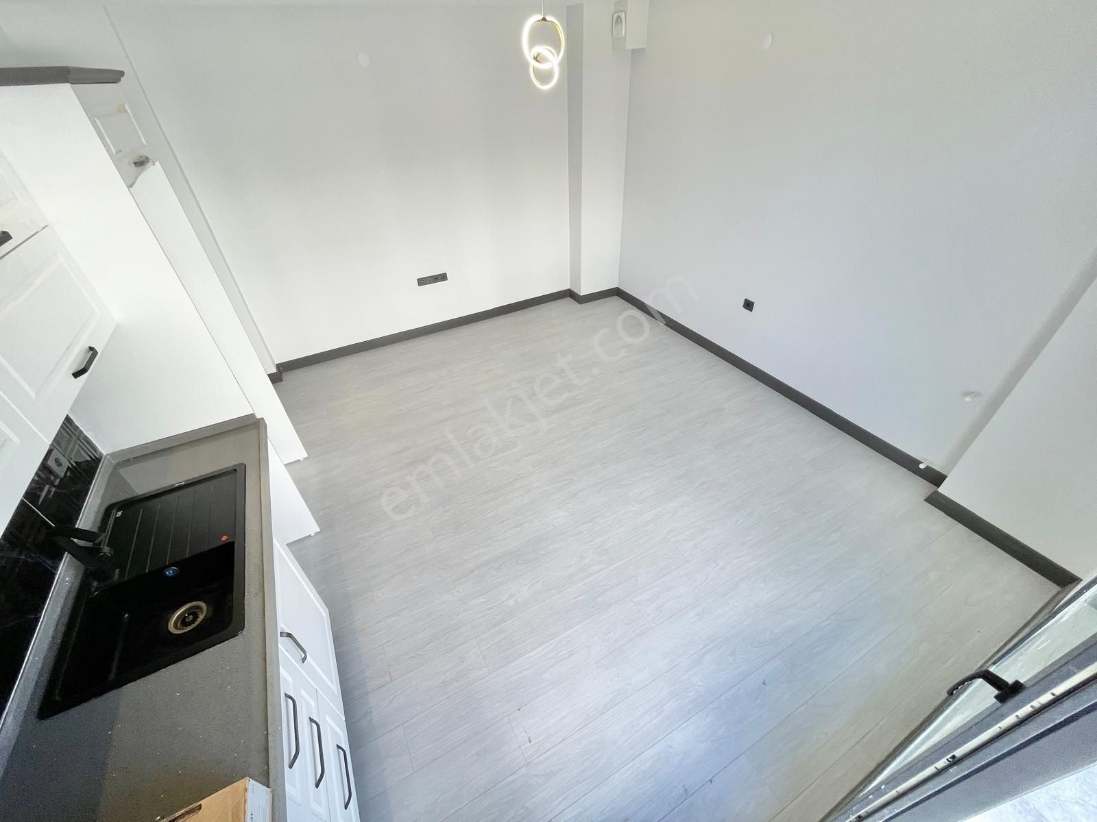 Berkay Demirel'den Altınkumda Bahçe Kullanımlı Sıfır 1+1 Daire - Görsel 8