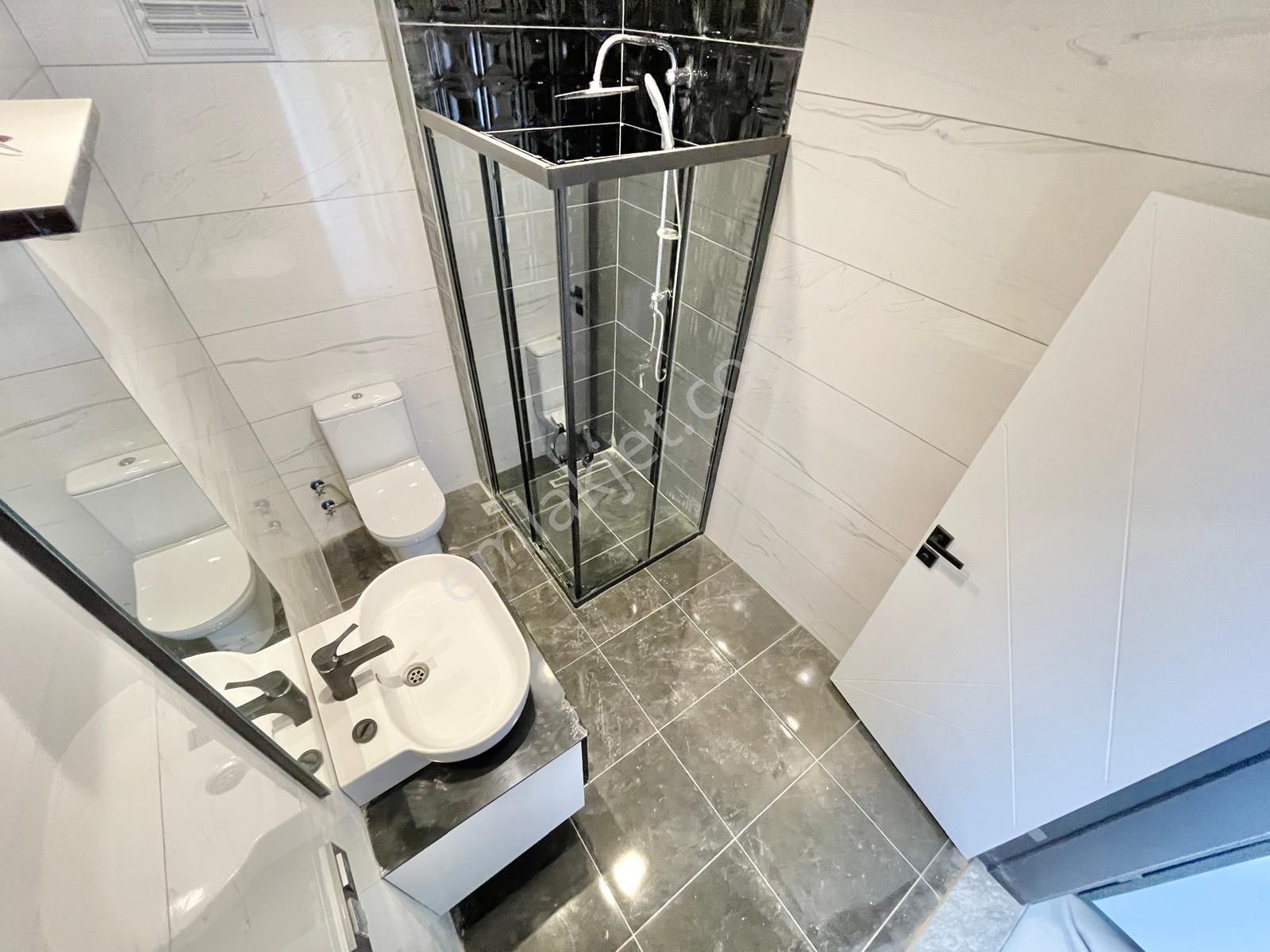 Berkay Demirel'den Altınkumda Bahçe Kullanımlı Sıfır 1+1 Daire - Görsel 27