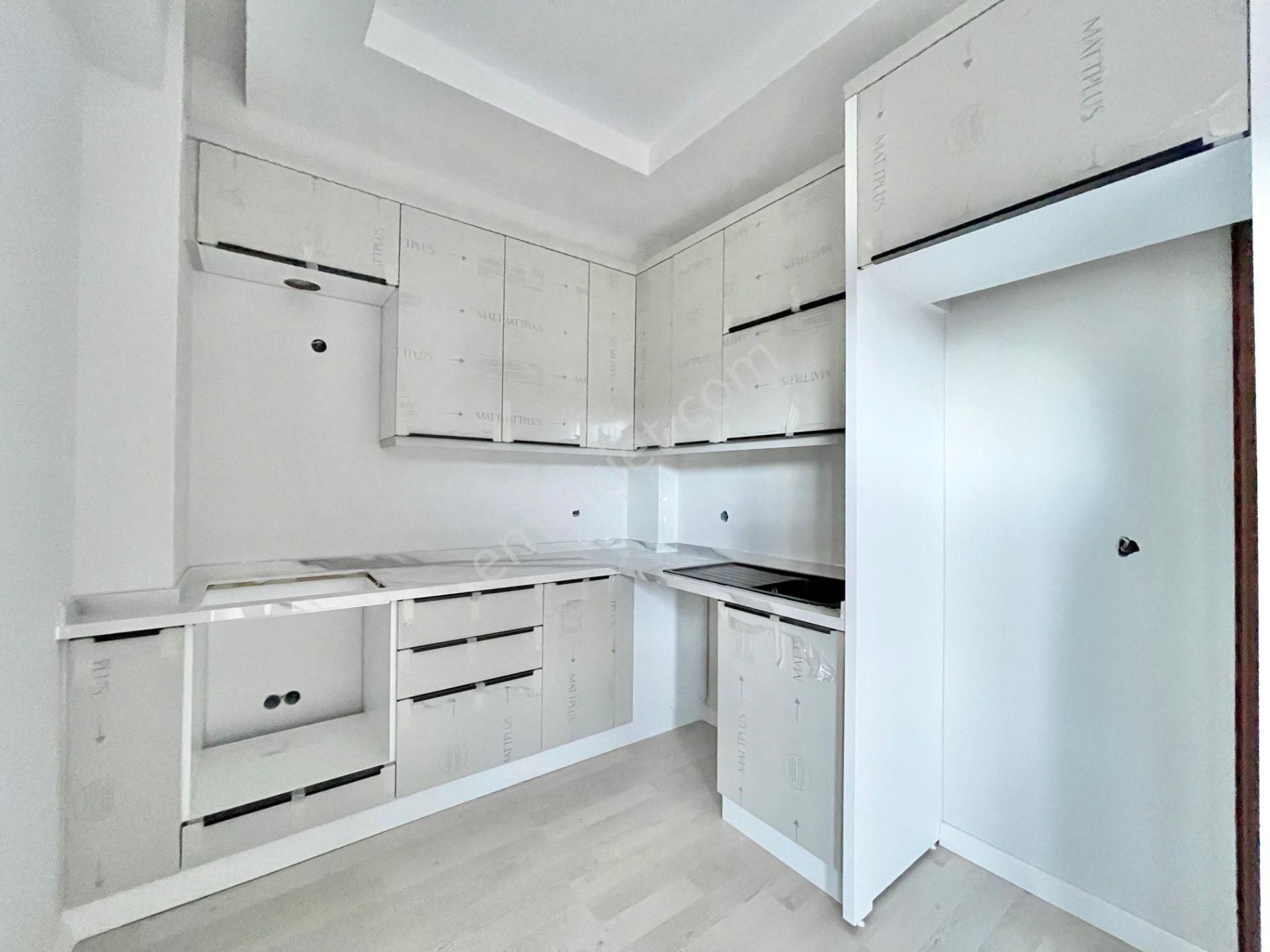 Berkay Demirel'den Satılık Akçayda Doğalgazlı Lüks 1+1 Daire - Görsel 12