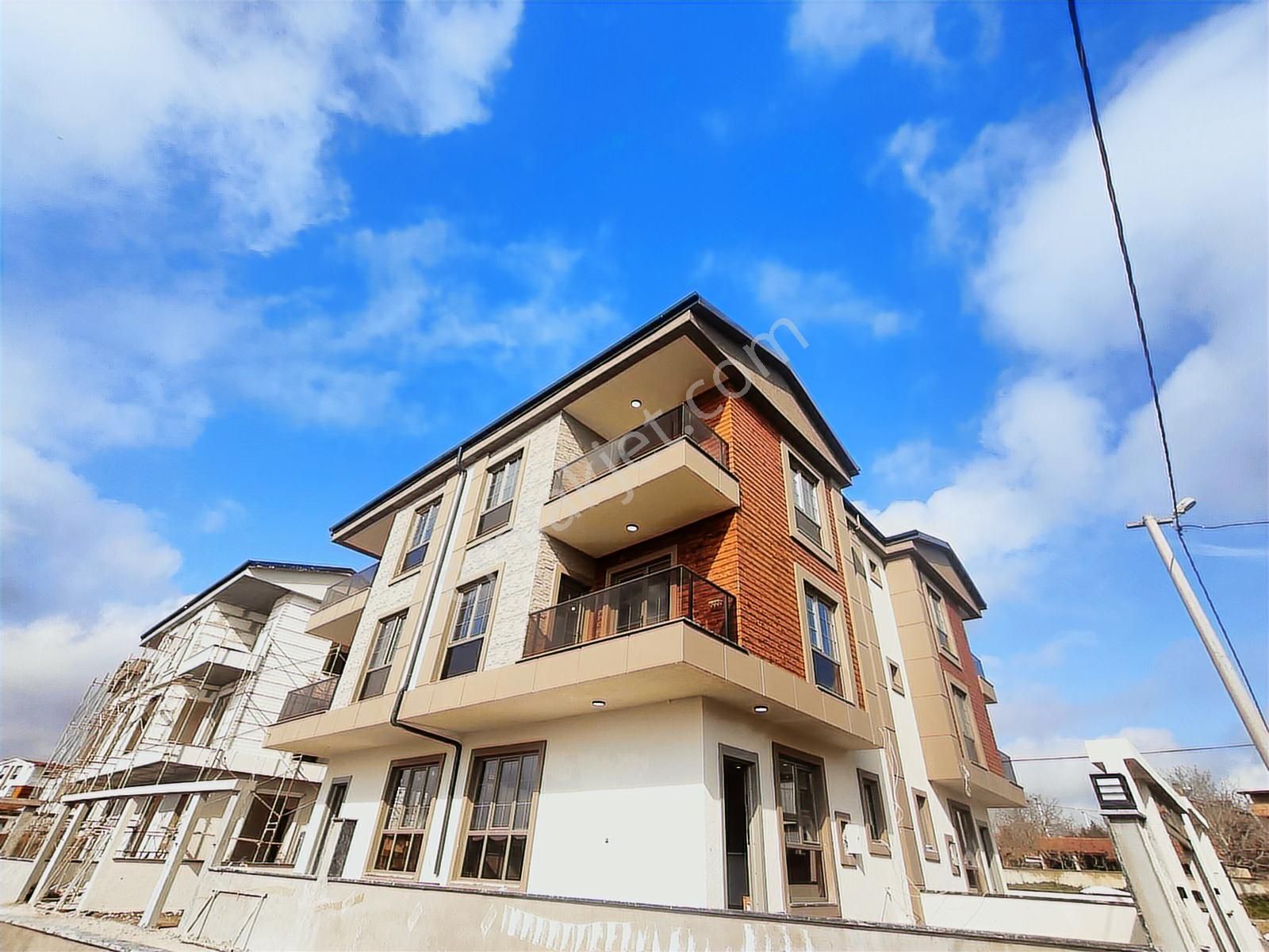 Yeniçiftlik Merkezde Alt Yapılı Villa 'kartallar'dan - Görsel 13