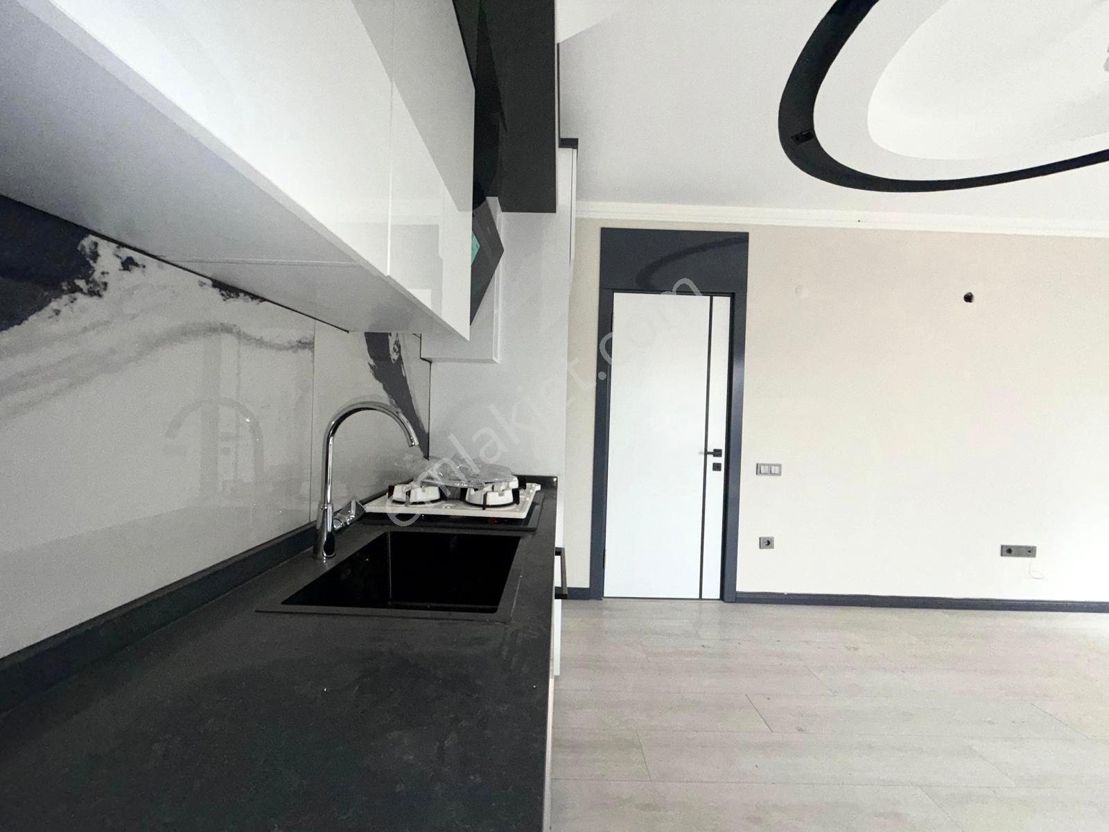 🏡 Referans'tan İkizçay'da Ön Cephe Ara Kat 1+1 Daire - Görsel 14