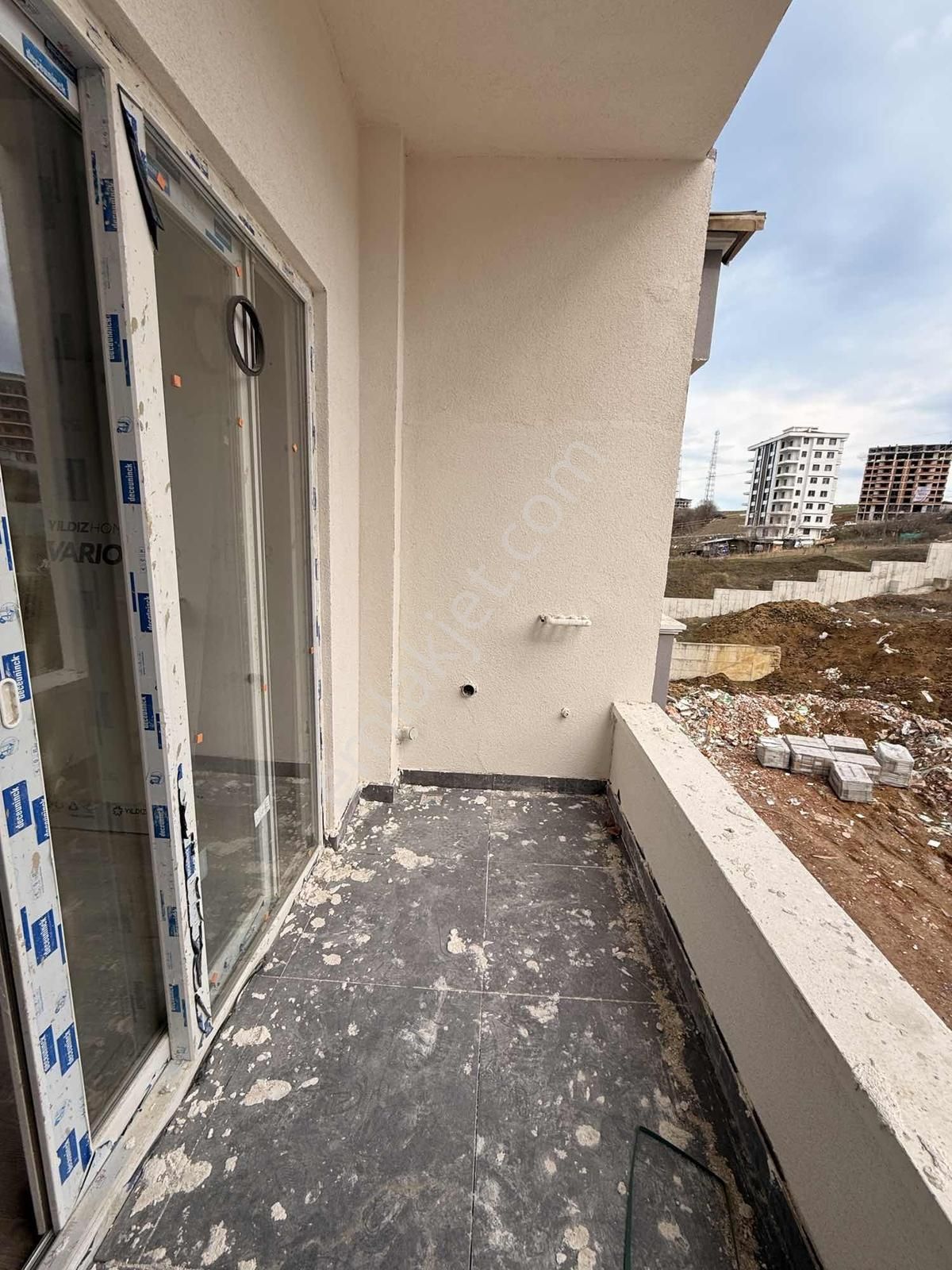 Yarısı Peşin Kalan 12 Ay Vade İle Satılık 1+1 Daireler - Görsel 12