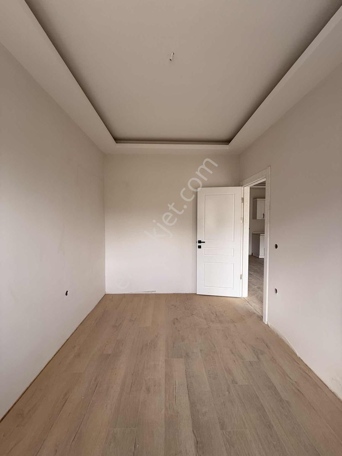 Yarısı Peşin Kalan 12 Ay Vade İle Satılık 1+1 Daireler - Görsel 2