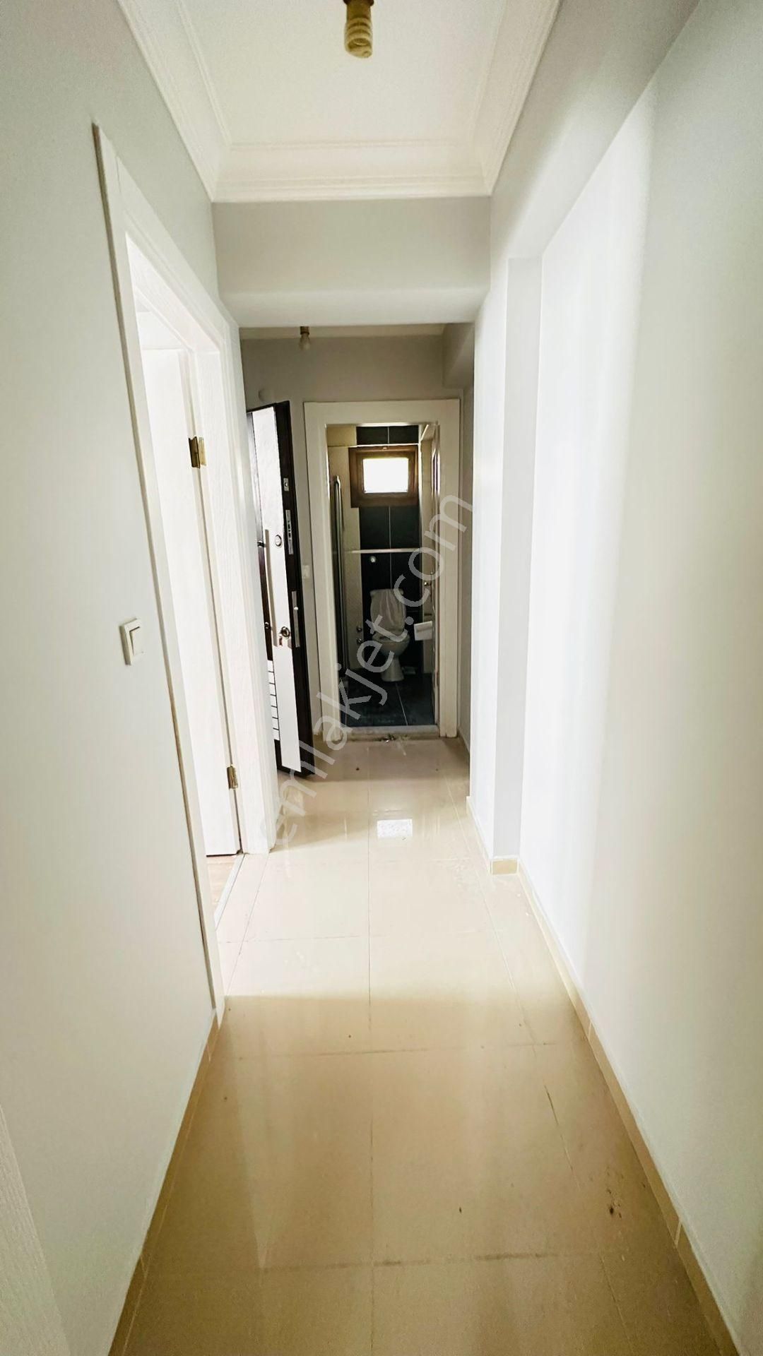 Delta Koleji Yakını 1+1 65 M2 Aydınlık Bakımlı Dekorlu - Görsel 20