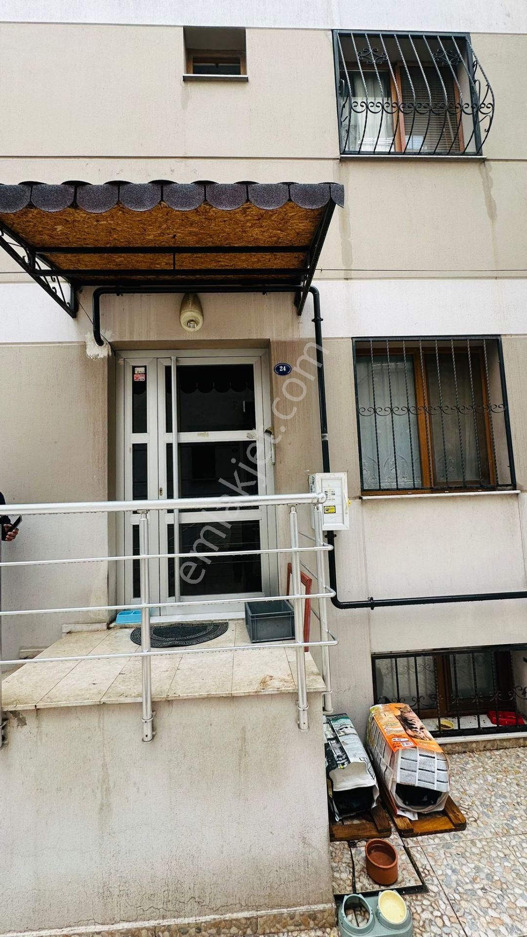 Delta Koleji Yakını 1+1 65 M2 Aydınlık Bakımlı Dekorlu - Görsel 27