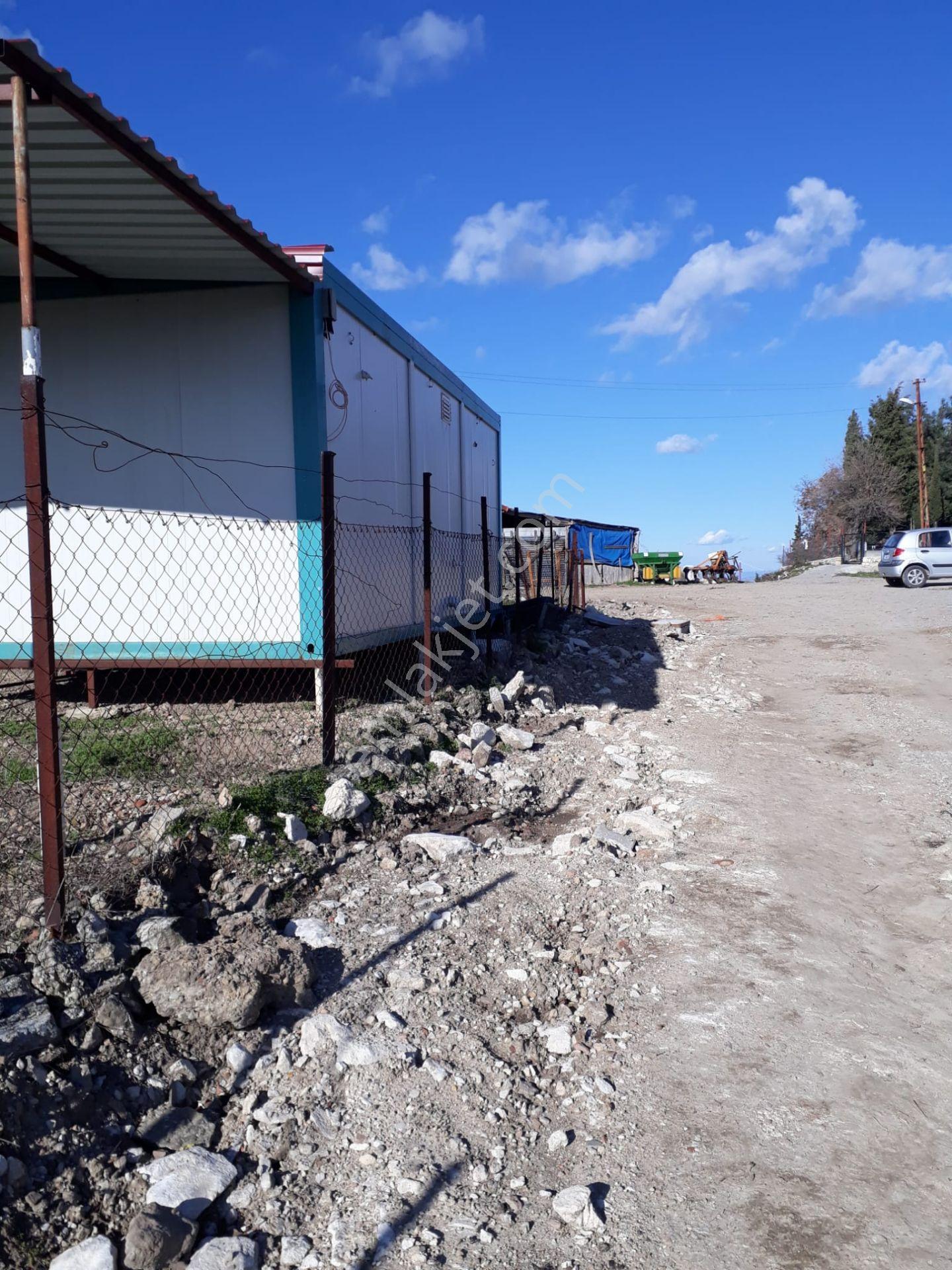 Sahibinden Lapseki'de Yaşam Konteyneri Olan, 2 Kat İmarlı, Altyapılı 255m² Tek Tapu - Görsel 3