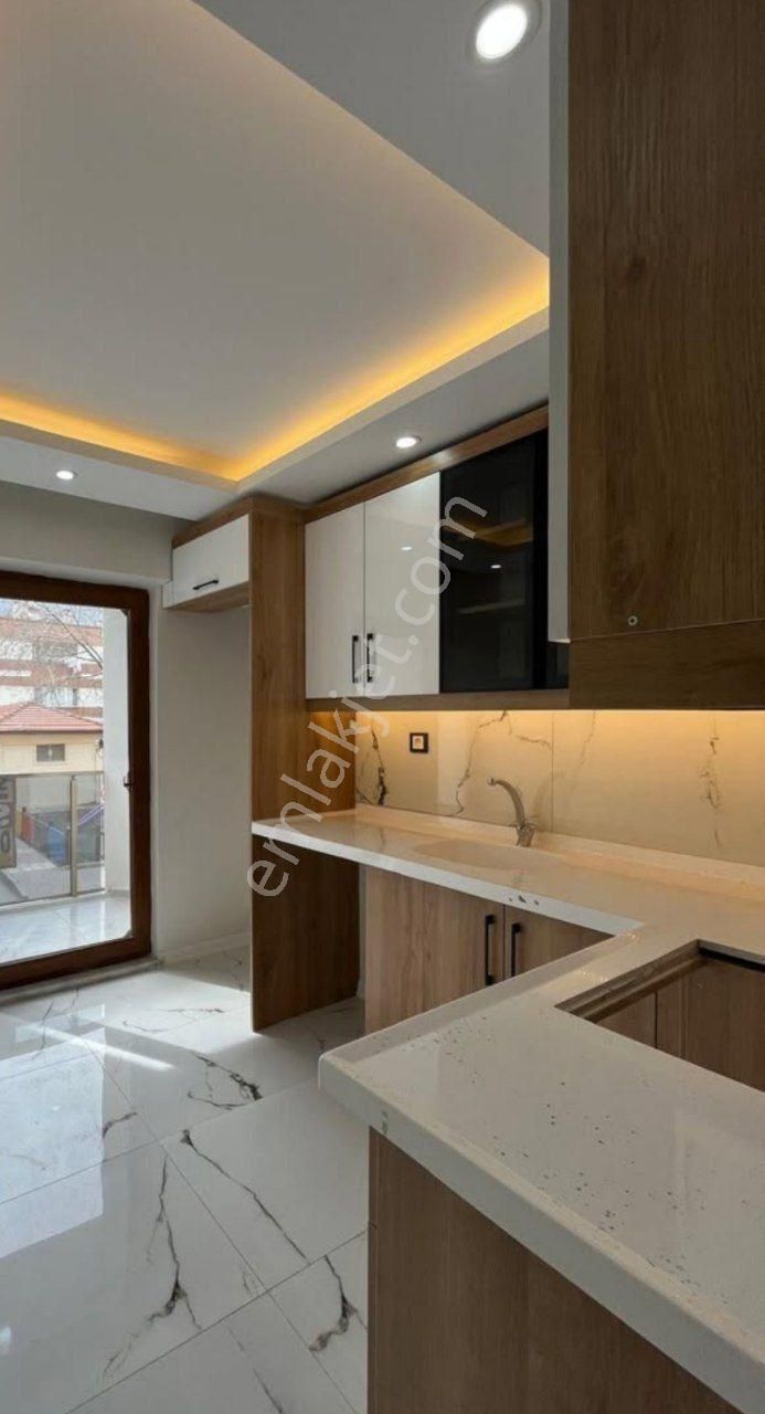 Bostanlı Mah. Kiralık 2+1 Daire Ev Sahibinden - Görsel 5