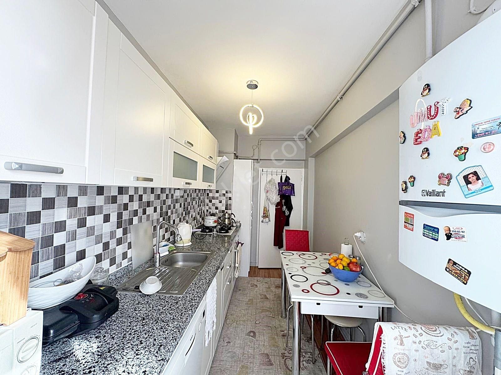 Sanatoryum Cadde Kenarı, Metro Yakını, 3+1 Katta, Güney, Full - Görsel 22