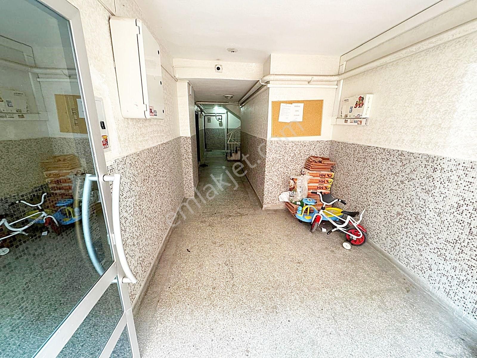 Sanatoryum Cadde Kenarı, Metro Yakını, 3+1 Katta, Güney, Full - Görsel 26