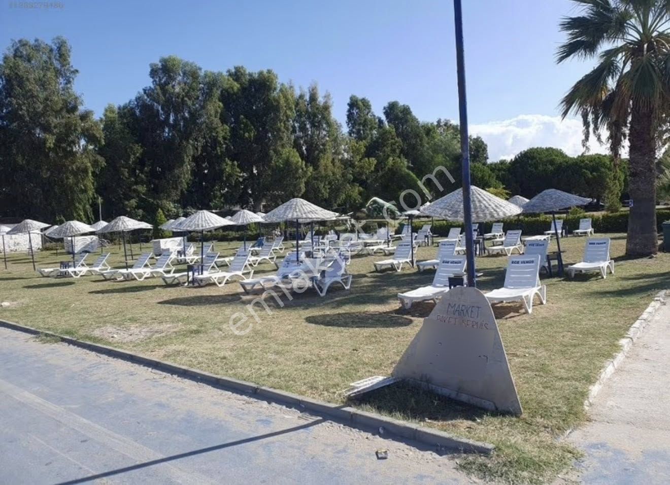 Kuşadası Karaova Mahallesi Denize Sıfır Özel Plajlı Villa - Görsel 14