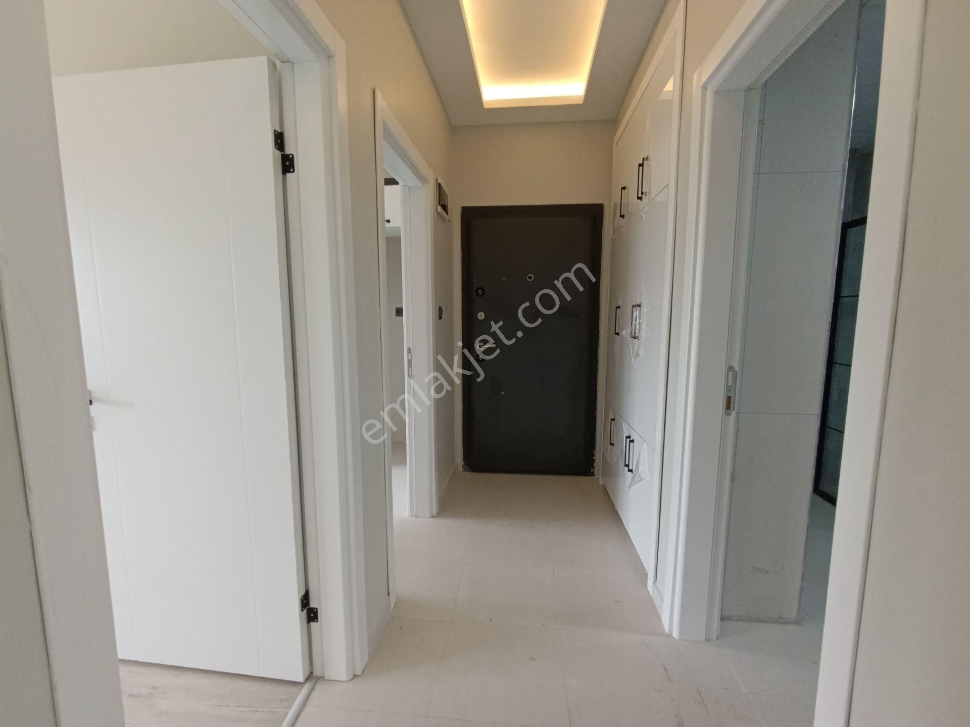 100. Yıl Mahallesi Site İçinde Havuzlu 3+1 Ara Kat Önü Açık Satılık Daire - Görsel 9