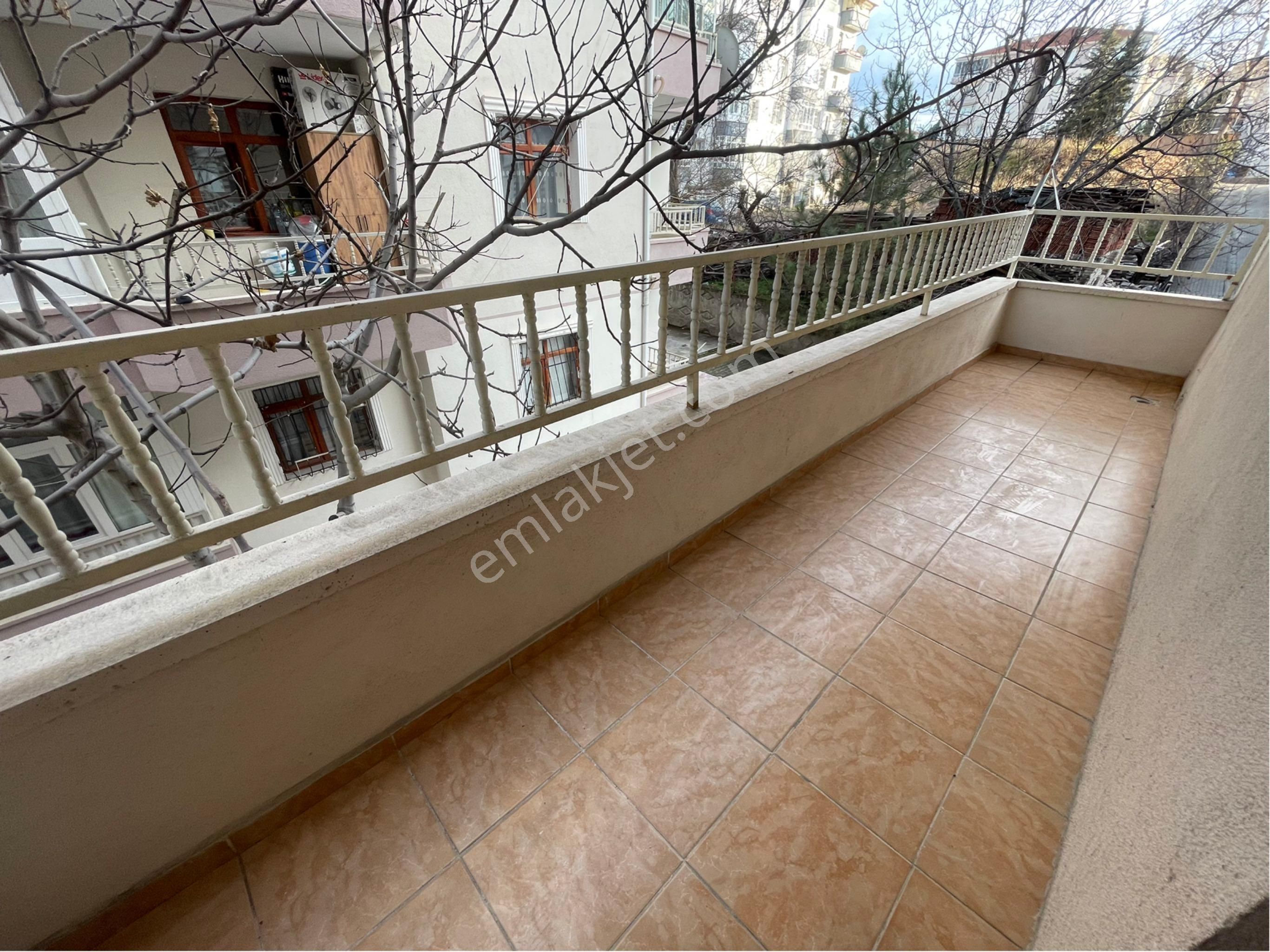 Sincan Andiçen Mh.'de 3+1 Devasa Genişlikte Satılık Asansörlü Daire - Görsel 32
