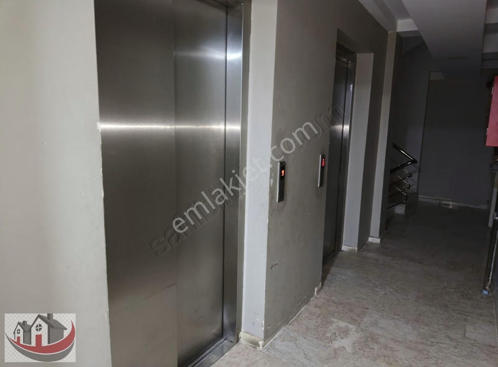 Güneyden Aydınevlerde Külliyenin Yanı Başında 2+1.85m2 Daire - Görsel 15