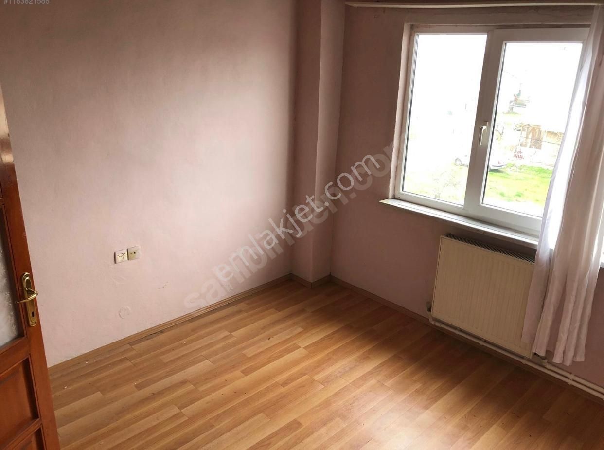Tekirdağ Yeniçiftlik'de Merkeze ,okula,pazara Yakın Villa - Görsel 26