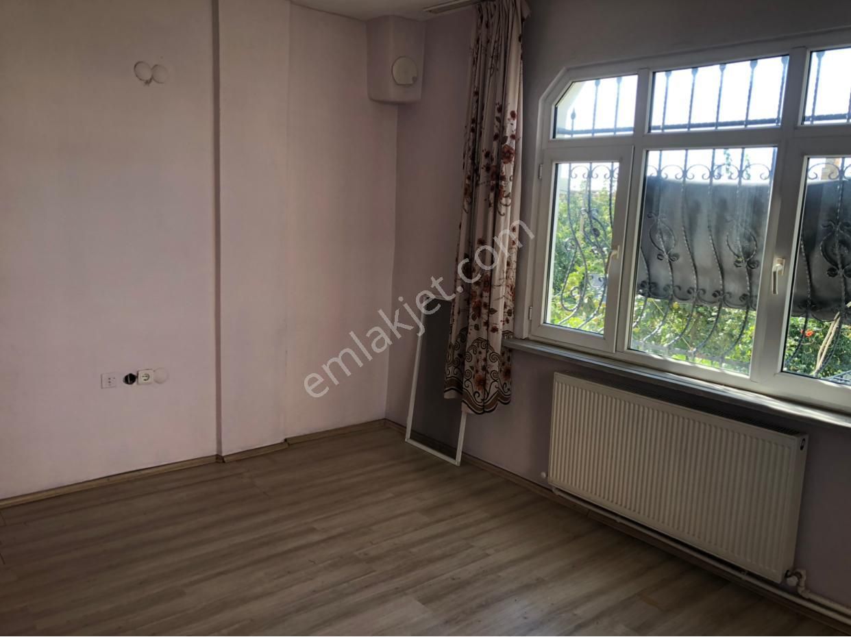 Tekirdağ Yeniçiftlik'de Merkeze ,okula,pazara Yakın Villa - Görsel 33