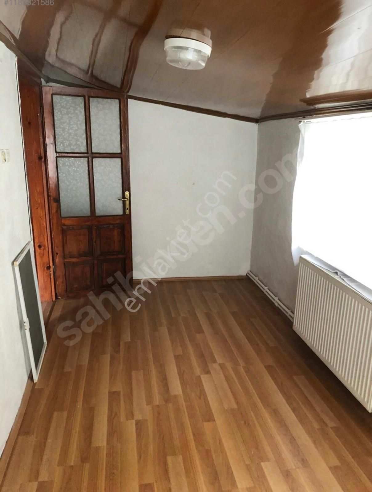 Tekirdağ Yeniçiftlik'de Merkeze ,okula,pazara Yakın Villa - Görsel 24