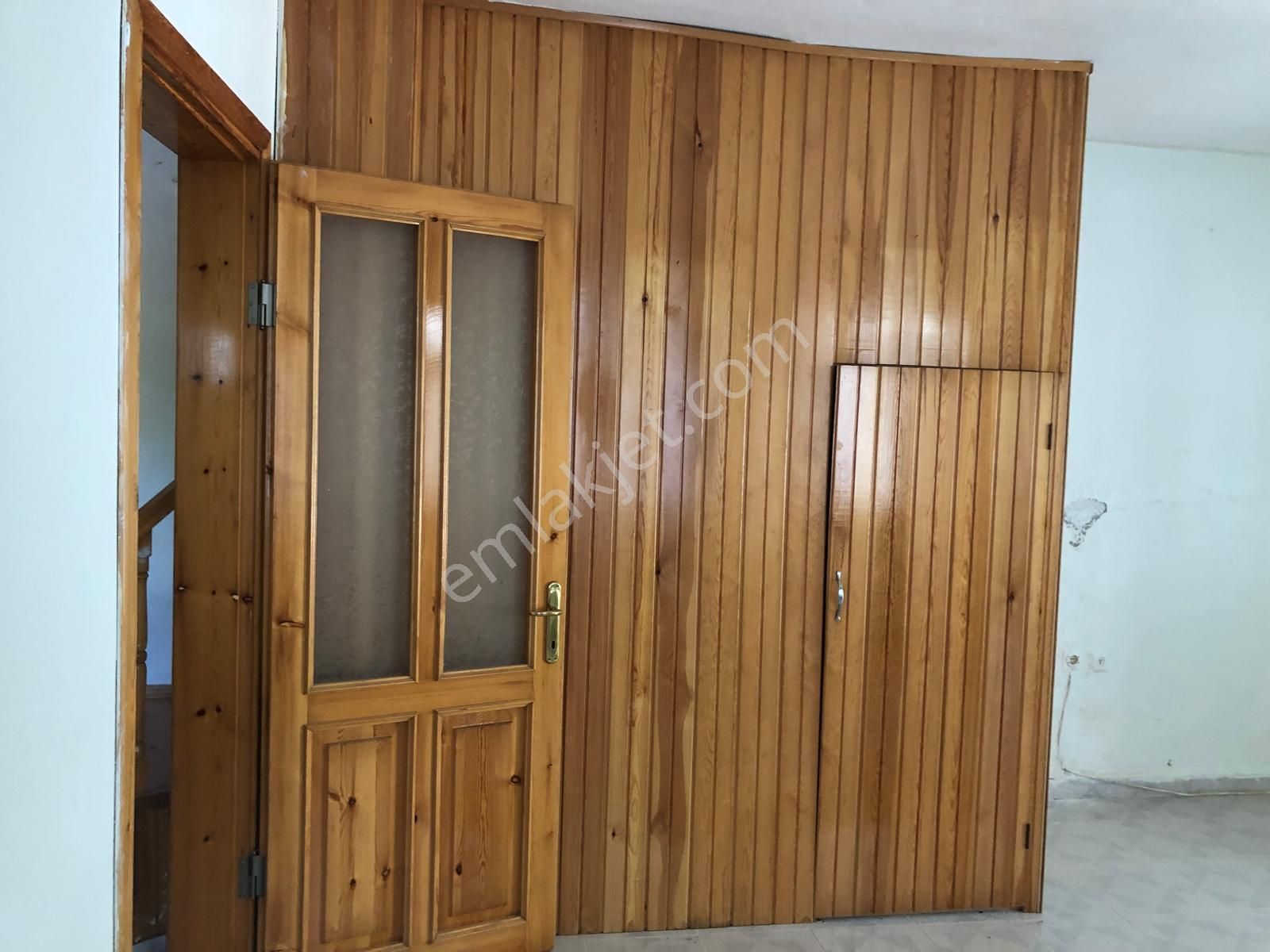Tekirdağ Yeniçiftlik'de Merkeze ,okula,pazara Yakın Villa - Görsel 16