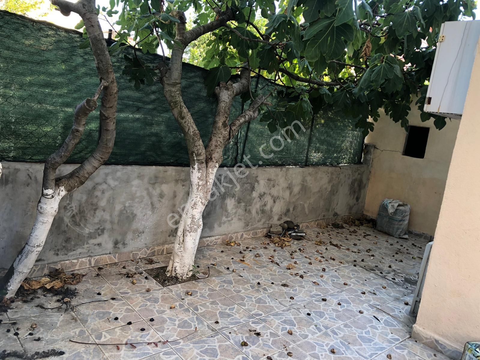 Tekirdağ Yeniçiftlik'de Merkeze ,okula,pazara Yakın Villa - Görsel 4
