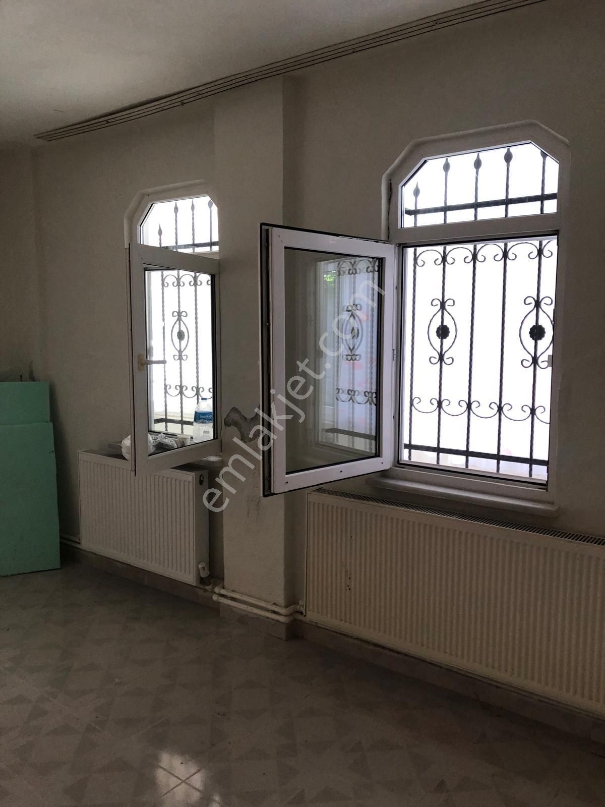 Tekirdağ Yeniçiftlik'de Merkeze ,okula,pazara Yakın Villa - Görsel 15
