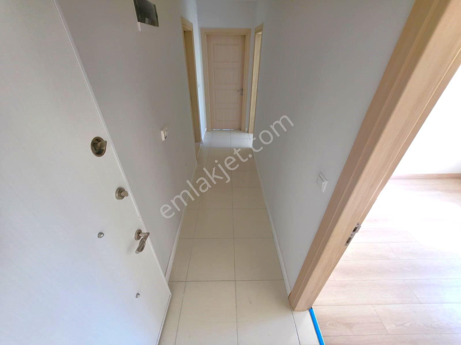 Akçay'da Aygül'den Ara Kat Masrafsız Hemen Oturuma Hazır Ayrı Mutfak Kaçmaz Fırsat 2+1 Satılık Daire - Görsel 29