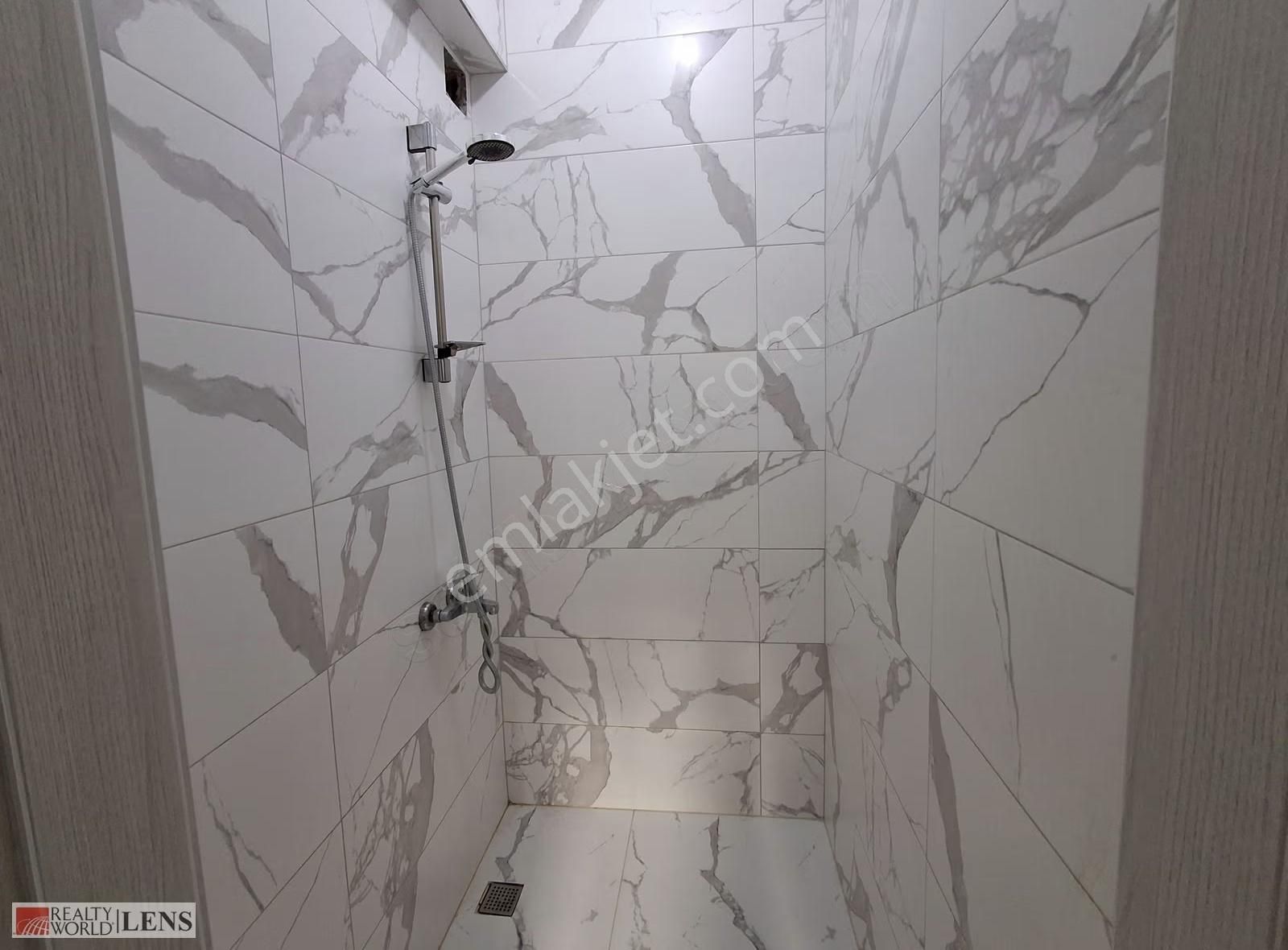 Arifiye Fatih Mahallesinde Kiralık Ebeveyn Banyolu 3+1 130mt2 - Görsel 11