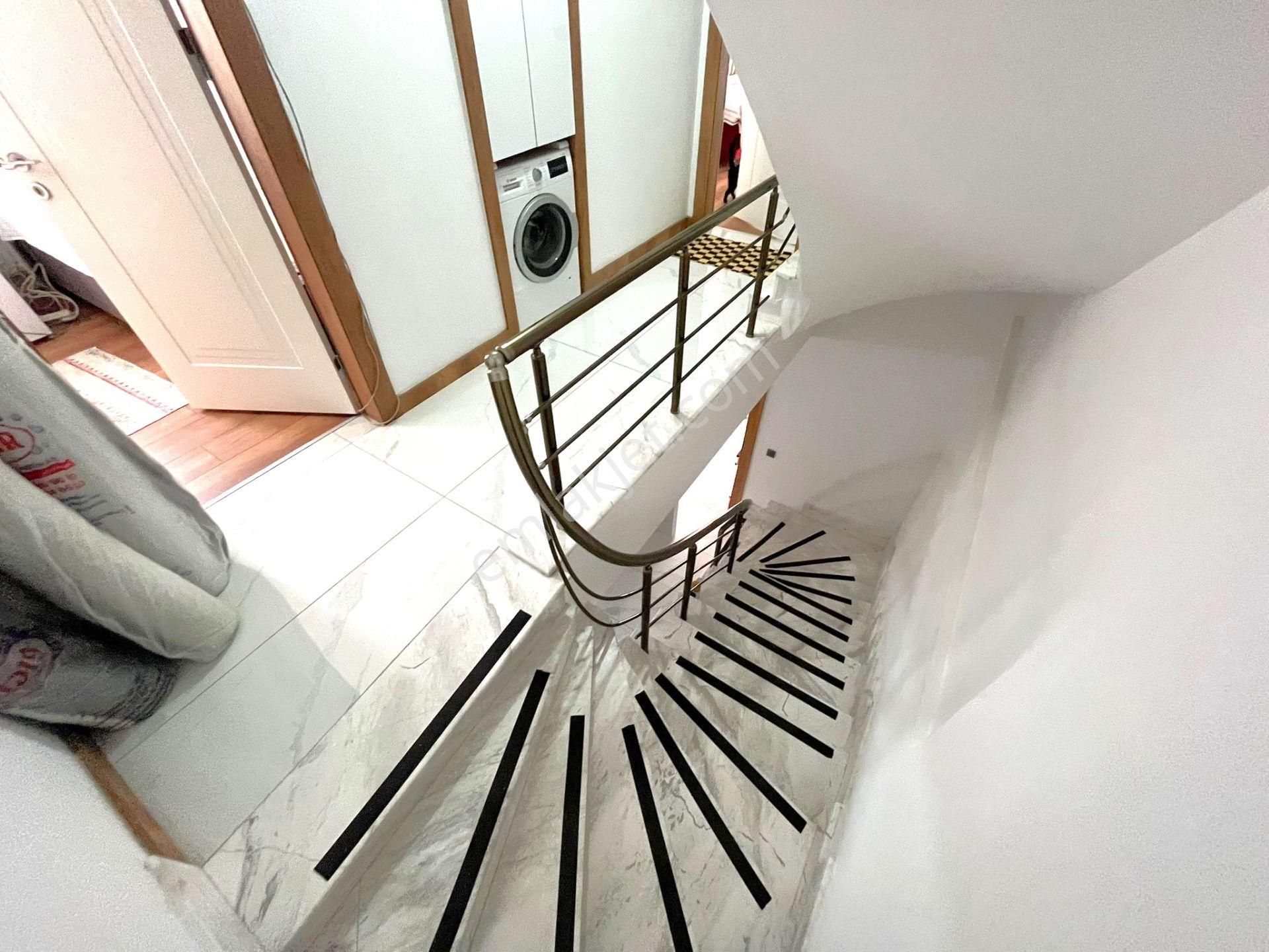 Tek Yetkili Aygülden Edremit Zeytinli'de Lüks Giyinme Odalı Ebeveyn Banyolu Teraslı 4+1satılık Villa - Görsel 18