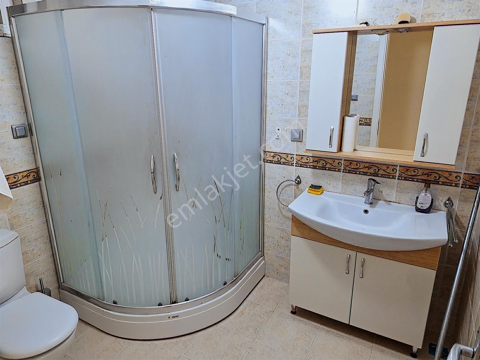 Esen'den Konak Caddesine Cephe Bakımlı & Büyük Kiralık Daire - Görsel 27