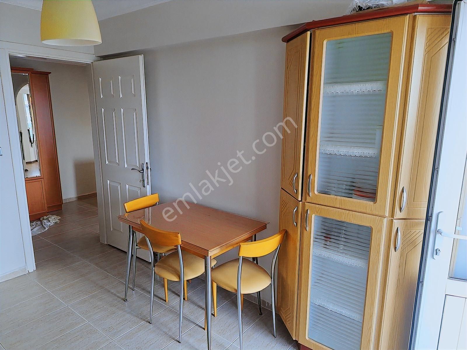 Esen'den Konak Caddesine Cephe Bakımlı & Büyük Kiralık Daire - Görsel 14