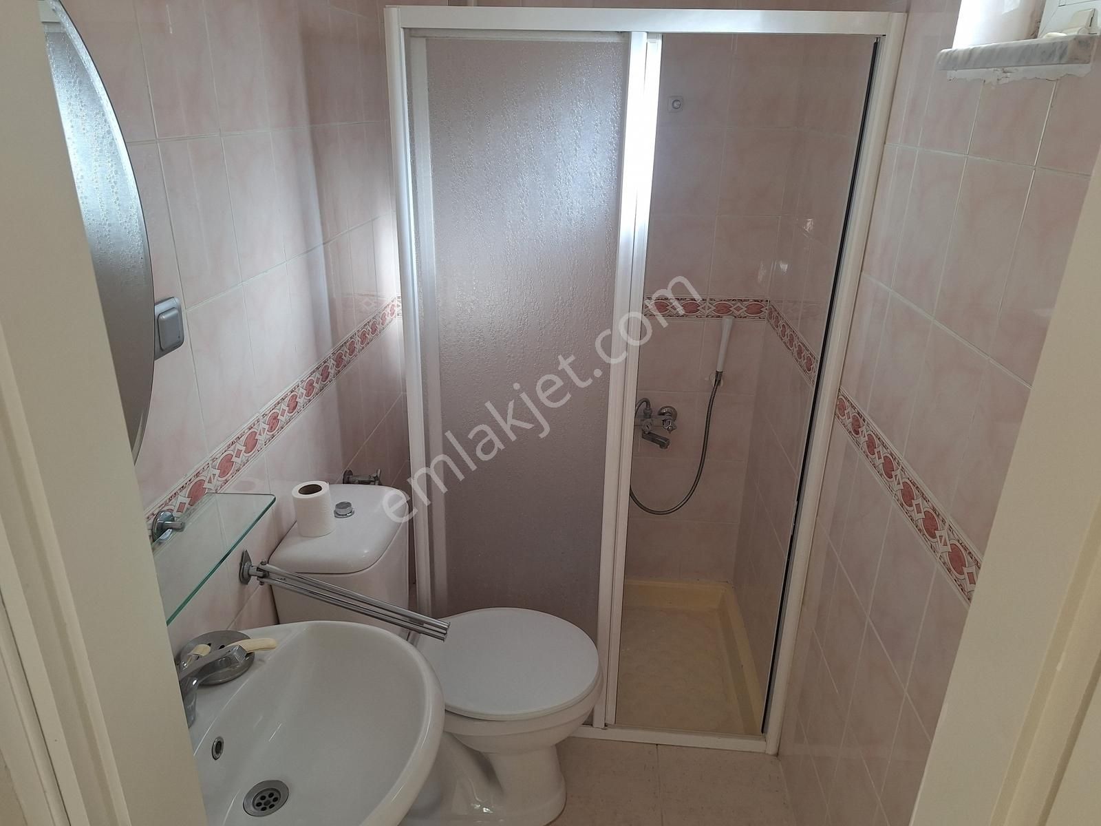 Esen'den Konak Caddesine Cephe Bakımlı & Büyük Kiralık Daire - Görsel 22