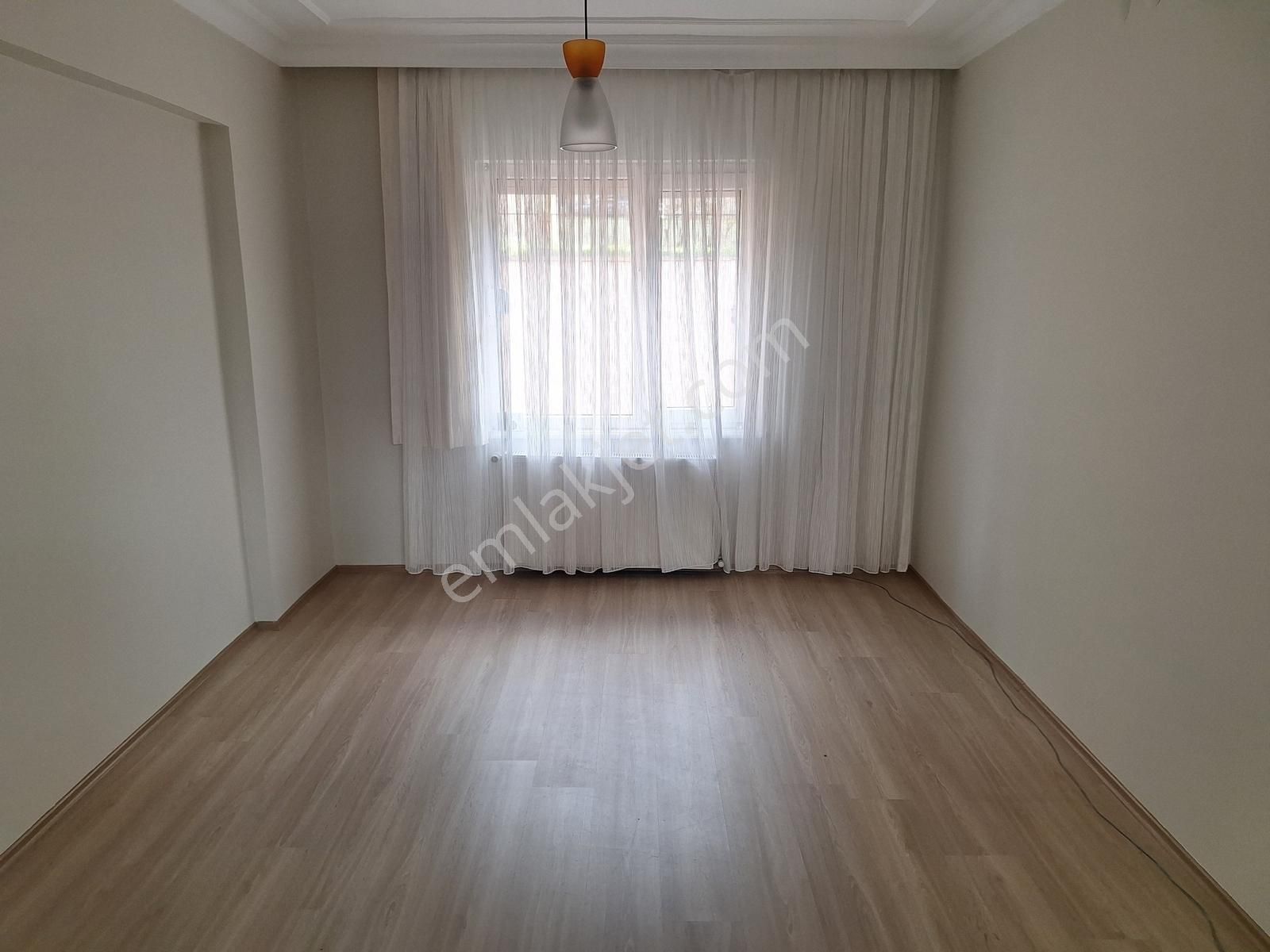 Esen'den Konak Caddesine Cephe Bakımlı & Büyük Kiralık Daire - Görsel 35