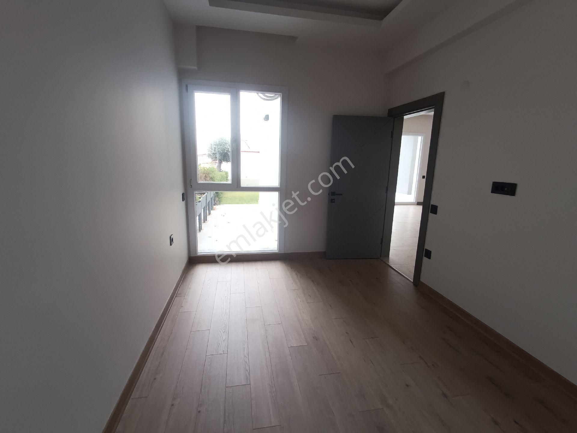 Kuşadası Kadınlar Denizinde 1+1. 2+1 3+1 Daireler - Görsel 26