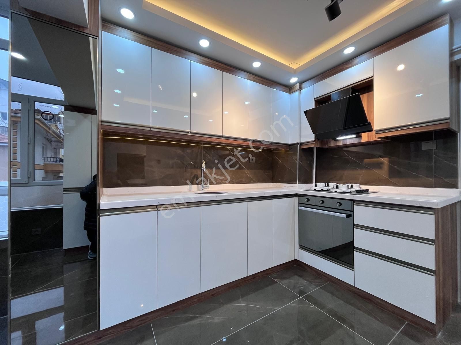 Etimesgut Süvari Mh.’de 3+1 Bağımsız 2.ara Katta Ultra Lüks Satılık Daire - Görsel 4