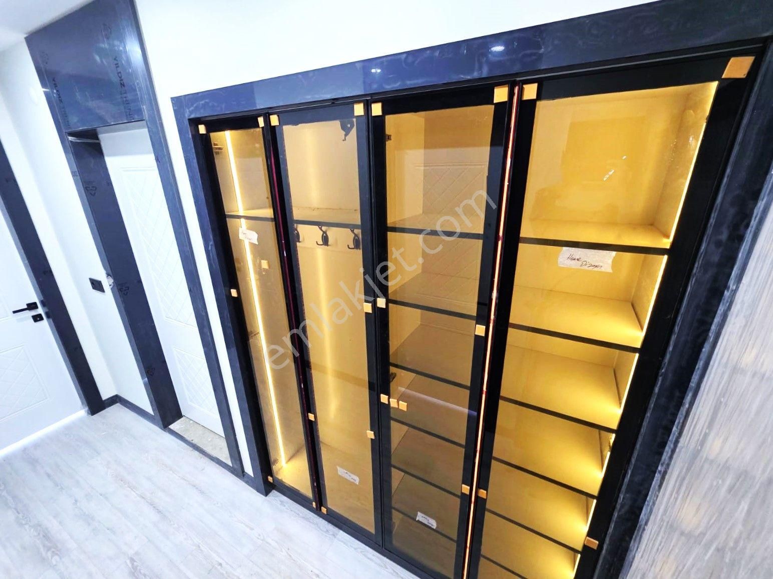 Aygülden Akçay'da Müstakil Tadında Geniş Bahçeli Sıfır Çift Cephe Denize Yakın 2+1 Satılık Daireler - Görsel 18