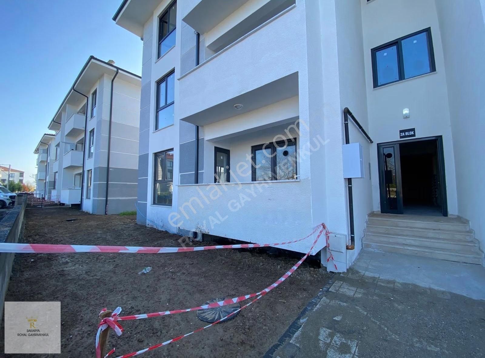 Royal Gayrimenkul Karaaptiler'de Ebeveyn Banyo Kiralık 2+1 Daire - Görsel 9