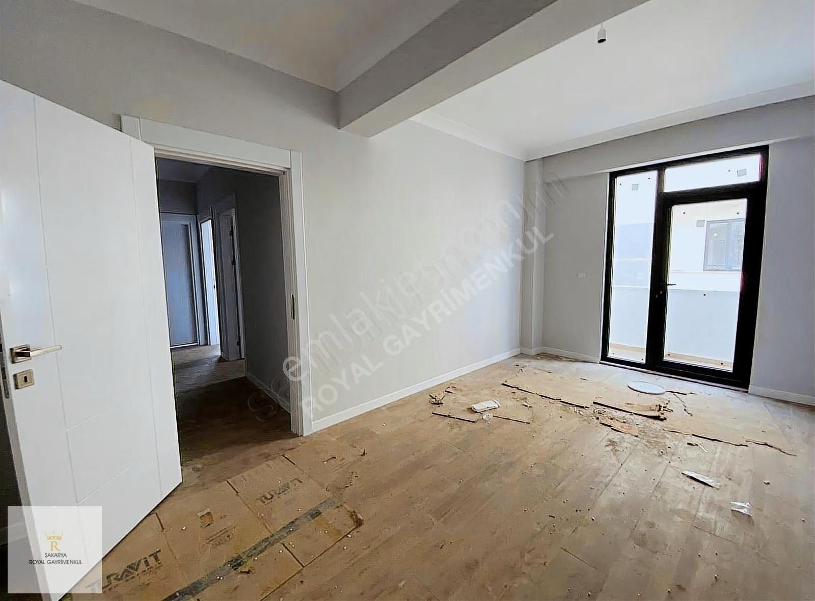 Royal Gayrimenkul Karaaptiler'de Ebeveyn Banyo Kiralık 2+1 Daire - Görsel 2