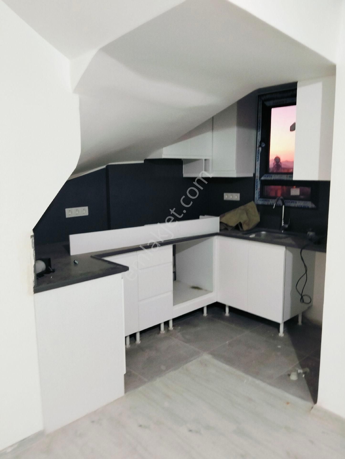 Yeni Mahallede Satılık 3+1 Dubleks Daire