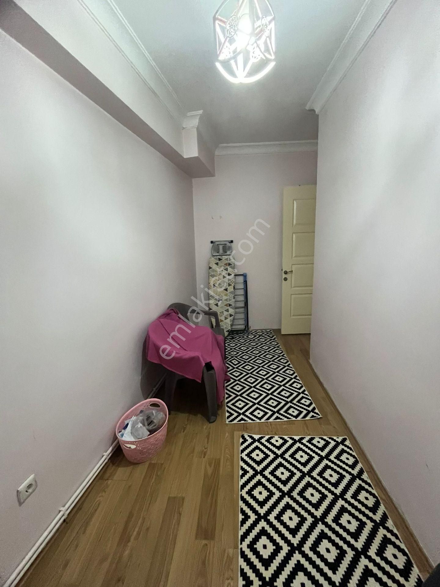 Yıldız Caddesinde 3+1 Bahçeli Ful Yapılı Doğalgazlı - Görsel 7