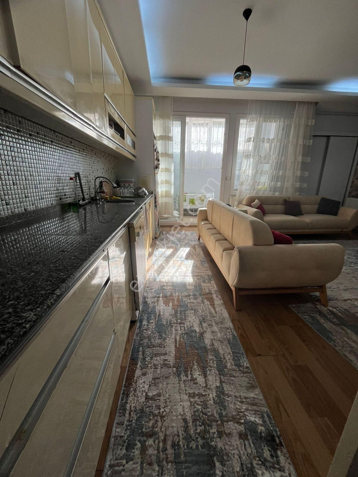 Yıldız Caddesinde 3+1 Bahçeli Ful Yapılı Doğalgazlı - Görsel 19