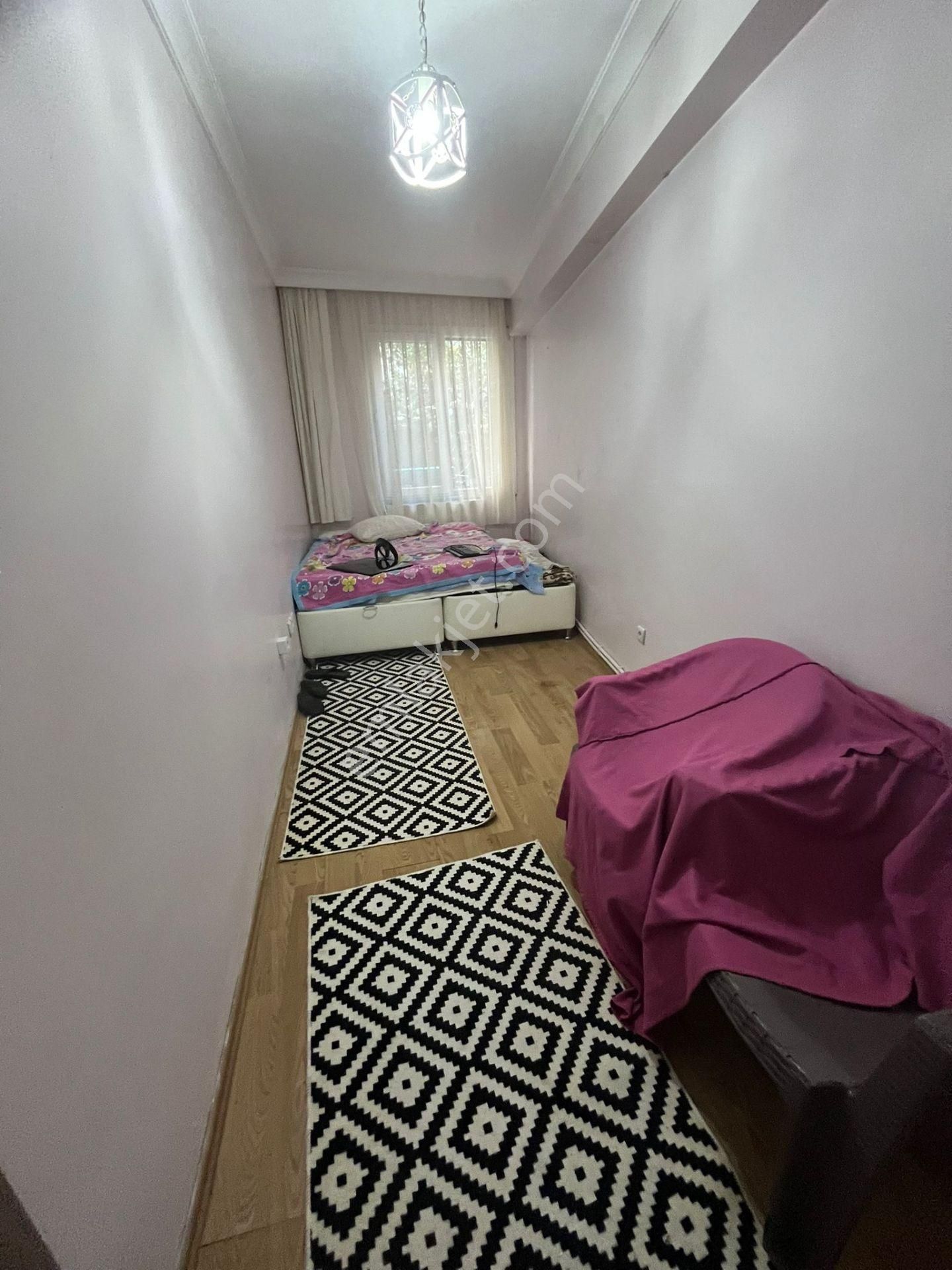 Yıldız Caddesinde 3+1 Bahçeli Ful Yapılı Doğalgazlı - Görsel 11