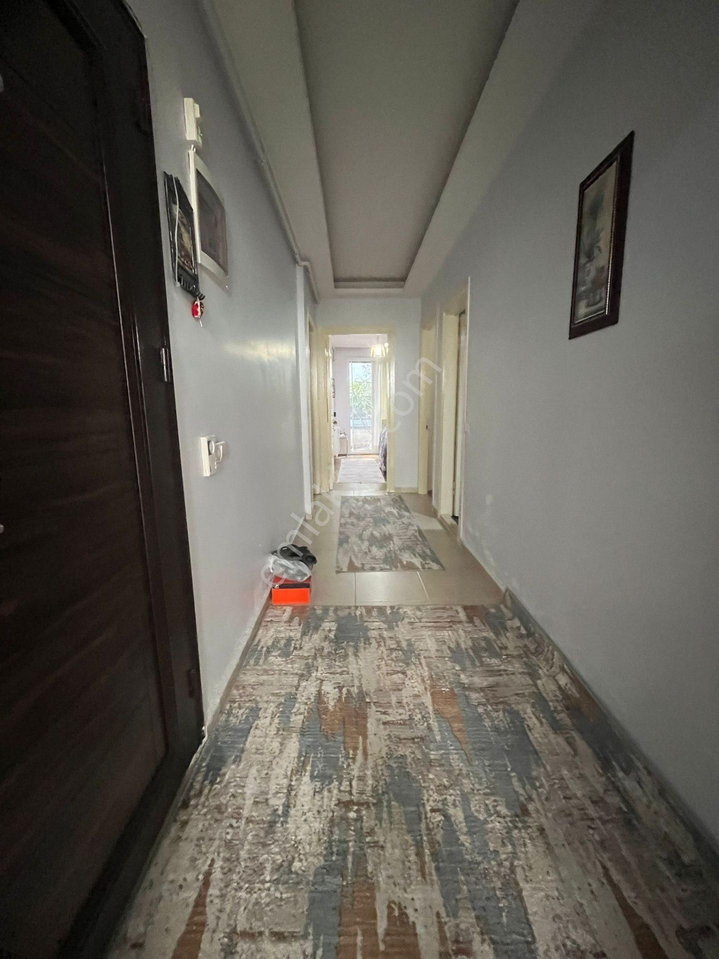 Yıldız Caddesinde 3+1 Bahçeli Ful Yapılı Doğalgazlı - Görsel 5