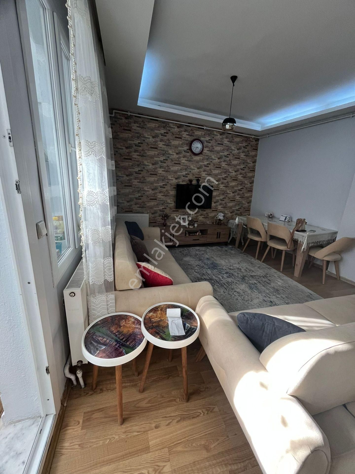 Yıldız Caddesinde 3+1 Bahçeli Ful Yapılı Doğalgazlı - Görsel 3