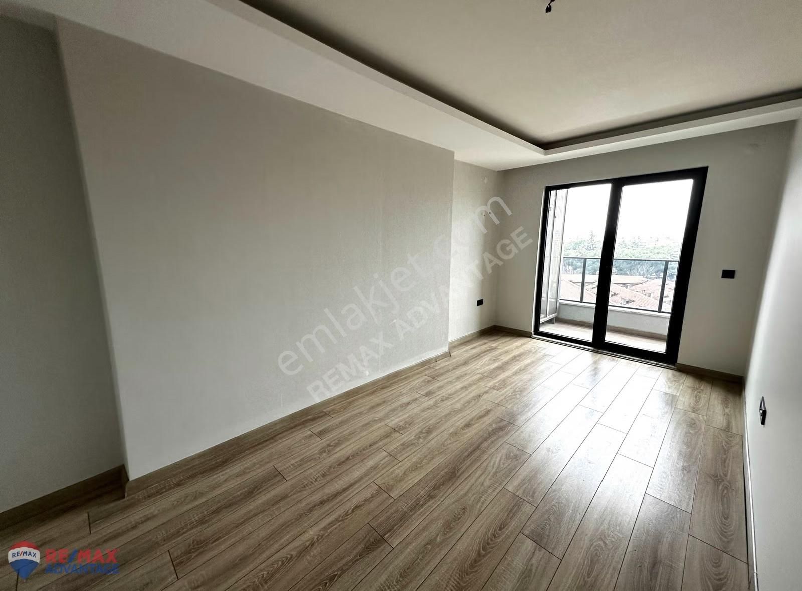 Remax Advantage - Downtown'ın En Güzel Ve Ferah Kiralık Dairesi! - Görsel 19