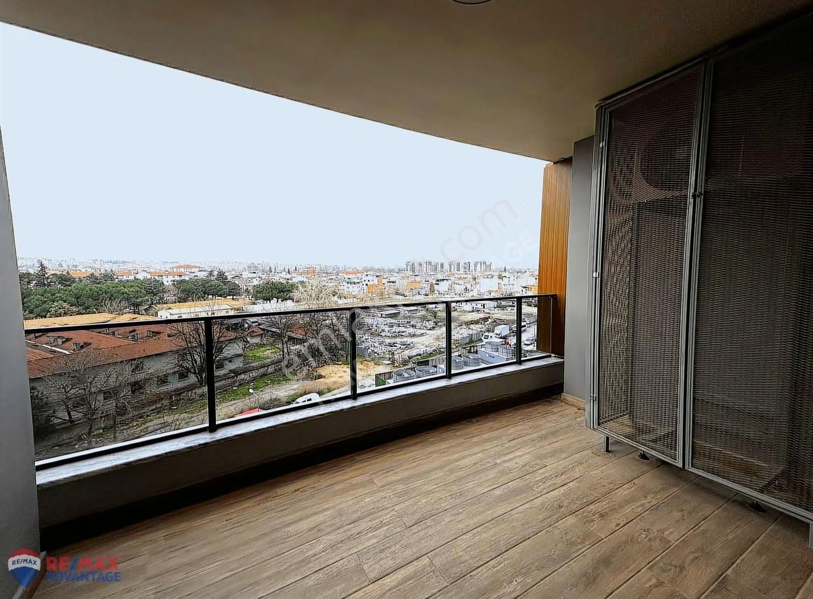 Remax Advantage - Downtown'ın En Güzel Ve Ferah Kiralık Dairesi! - Görsel 8