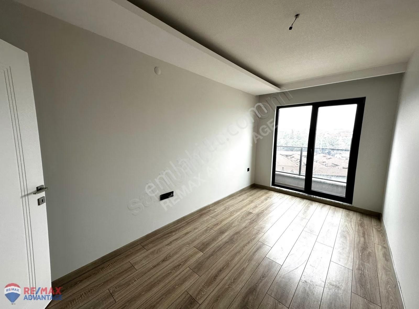 Remax Advantage - Downtown'ın En Güzel Ve Ferah Kiralık Dairesi! - Görsel 5