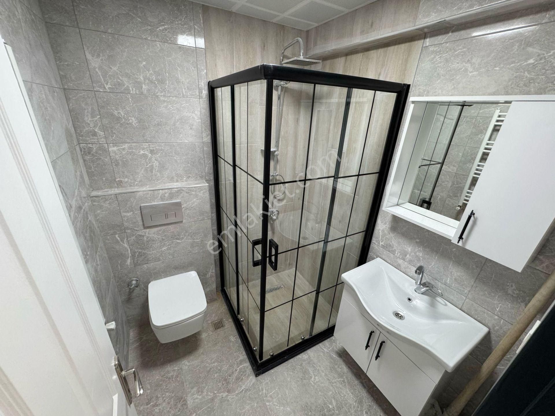 Çiçekli'de 3+1 Üst Kat Salon Bağımsız Lüks E.banyolu - Görsel 13