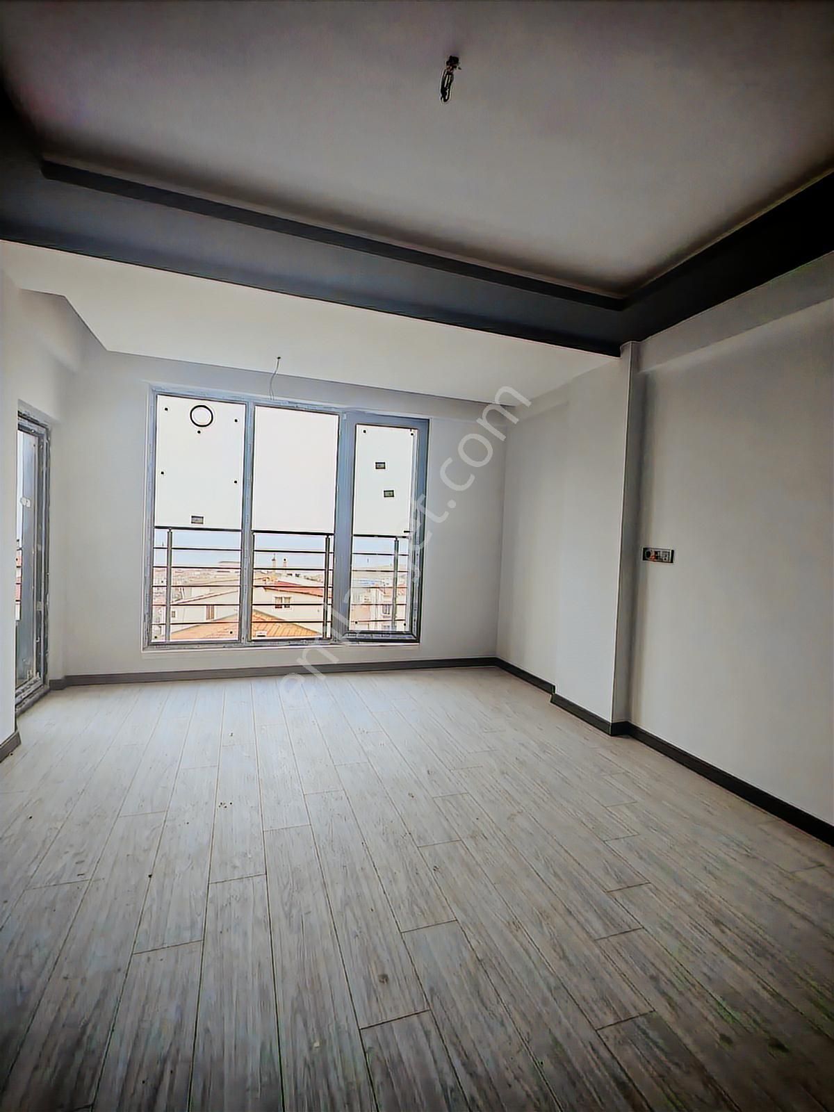 Kapanmaz Deniz Ve Şehir Manzaralı Geniş Satılık 1+1 Daire - Görsel 5